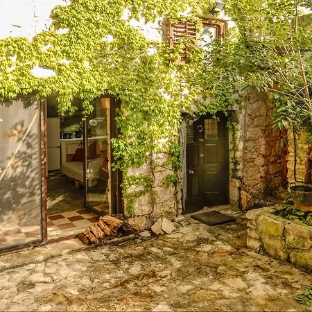 Cave Romana Hébergement de vacances *