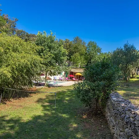 House Cave Romana Pola