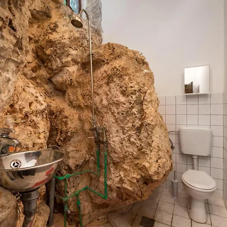 House Cave Romana Holiday home Pula