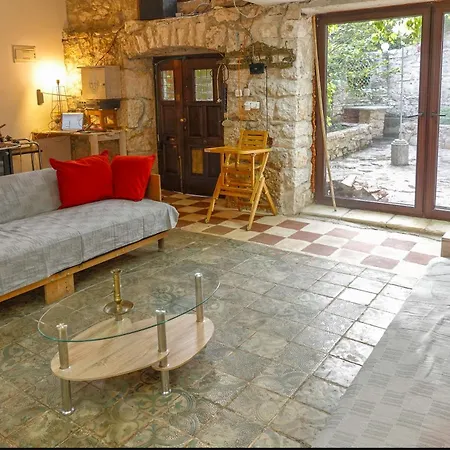 Casa vacanze House Cave Romana *