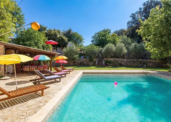 House Cave Romana בית נופש *