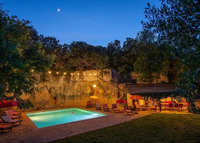 House Cave Romana * פולה