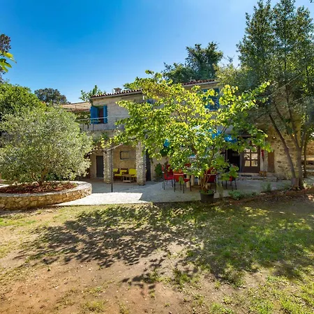 Feriehus Cave Romana *